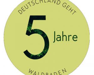 Benefiz-Event "Deutschland geht Waldbaden" im Laubacher Buchwald 